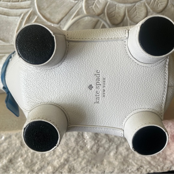 ♠️Kate Spade New York Arctic Friends Polar Bear Crossbody Leather Bag♠️ - Picture 7 of 11